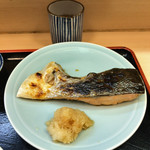 季節料理 魚竹 - 鮭焼