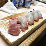 がばちょ - マグロ、カンパチ握り（メニューに無し）