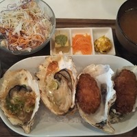 梅田 ワーフ - 食べ比べランチ