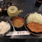 とんかつ定食