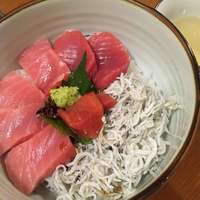 和み酒 仁 - マグロとしらす丼