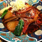海鮮の國 波奈 - 金目鯛のかぶと煮