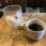 駅前飯店 - コーヒーとデザート