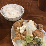 ようら 本店 - 唐揚げとご飯の中