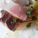 ビストロ セレニテ - プリプリブリグリル　赤身とハラミ