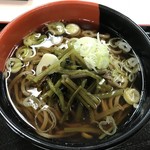 六味庵 - 料理写真:山菜そば¥550