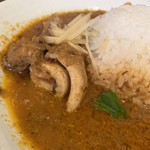 二種もり「とりのドライキーマカレー」「マスタードチキンカレー」（大 250g・無料）1,200円。