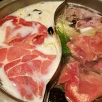 しゃぶ菜 - 料理写真:豆乳だしと昆布だし。牛タン＆牛肩ぶち込んて♡