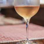 Bien - 玻璃盞（びいどろのうつは）に"桃色葡萄酒（もゝいろのえびかづらのさけ）"