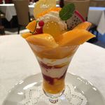 資生堂パーラー - 沖縄県産 アップルマンゴーのパフェ