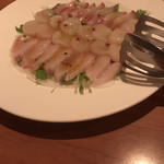 ビバーチェ - 魚と帆立貝のカルパッチョ