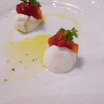 arco - アンティパスト 水牛のモッツアレラ＆トマトのジャム