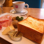 パンとエスプレッソと - トーストセット (850円)