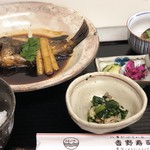 Yoshino Sushi - 煮魚・焼魚定食
