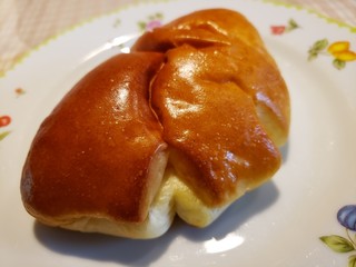 ブーランジェリー ソラハナ - クリームパン