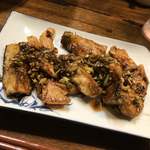 遊酒食堂 宇都宮 - おまかせメニュー(^^)
      こってりの魚。
      （鯛と茄子を揚げで生姜醤油和え）