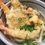 おにやんま - 特上天ぷらうどん(580円)