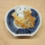 寿司つばさ - 甘鯛の鱗せんべい