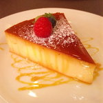 Taverna IL LOCALE - 2種のチーズを使ったプリン風ｹｰｷ