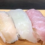 泉寿し - アワビ、ヒラメ、カマトロ