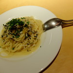 トラットリア・イタリア - 気付けばフォウクとスプウンがこんな感じで置かれていたのだが ……