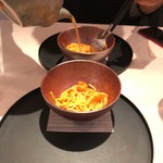 レストラン 間 - スープを注いでるとこ