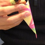 レストラン 間 - 主人のお手々と最初のクレープ　本気食いならひと口