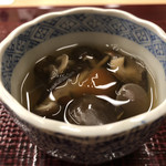 117909705 - 鱧出汁ろ8種類のキノコ