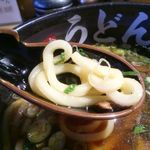 博多本家肉麺屋 肉ちゃんうどん うどんぬ - うどん麺のアップ