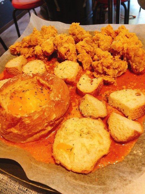 Gogoチキン イケメン通り新大久保店 新大久保 韓国料理 食べログ