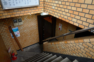 Genshiyaki Nihonshu Ame Nochi Hareruya - 地下１階の落ち着いたお店