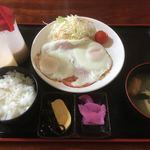 定食屋 げんき - ハムエッグ定食　