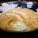 麺やながしろ - 豚骨鶏ガラ醤油らーめん　元味650円