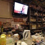 カラオケ喫茶　美喜 - カウンターのみのお店です