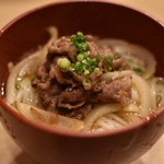 麻布 あみ城 - 〆の肉うどん