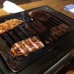 焼肉じょんじょん - 