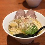 近江熟成醤油ラーメン 十二分屋 - 