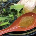 豚骨醤油ラーメン 王道家 - 