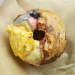 ラ・シュシュ - 玄米ごはんドーナツ よくばり(色んなドーナツの余った生地をあつめて作ったドーナツ)