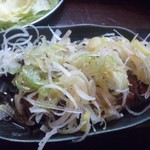 牛の四文屋 - 【上はネギ下はゴマ油】