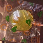 アケボノヤ 両国店 - 帰り際にもらったアメ