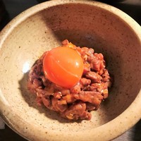 うしごろ 貫 五反田店 - 極上赤身肉たたきユッケ