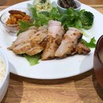 Aguri Kafe Shizu - 麓山高原豚の塩麹ソテー