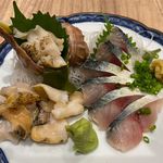 Hanabusa - つぶ貝と釣りさばの刺身