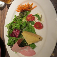 grigio la tavola - 