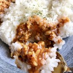 餃子酒場 餃、 - ご飯にルーをかけてみました