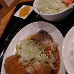 Inshoku Shou Shou Naniya Nekozen - サバと大根の味噌煮定食