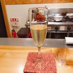 みつ林 - 今夜のスタートはスパークリングワイン！