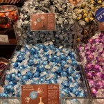 リンツ ショコラ ブティック  - 内観