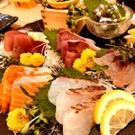 個室×日本酒バル 魚の目利き - お刺身盛り合わせ